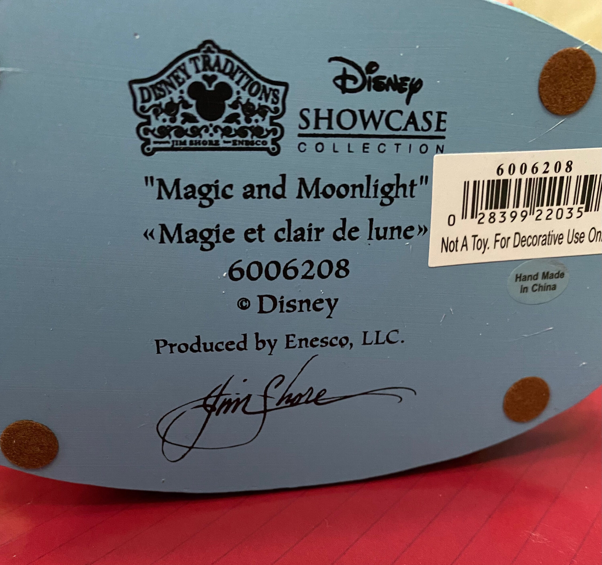 Magic and Moonlight (Mickey and Minnie with Moon Figurine) - Image 5