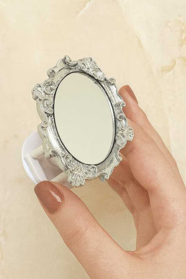 ✨Silver Reflection Grip 🪞 - Image 2