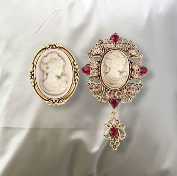 Timeless Cameo Brooch - Set of 2 - Image 3